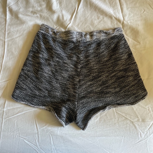 Cute summer shorts - Picture 2 of 2